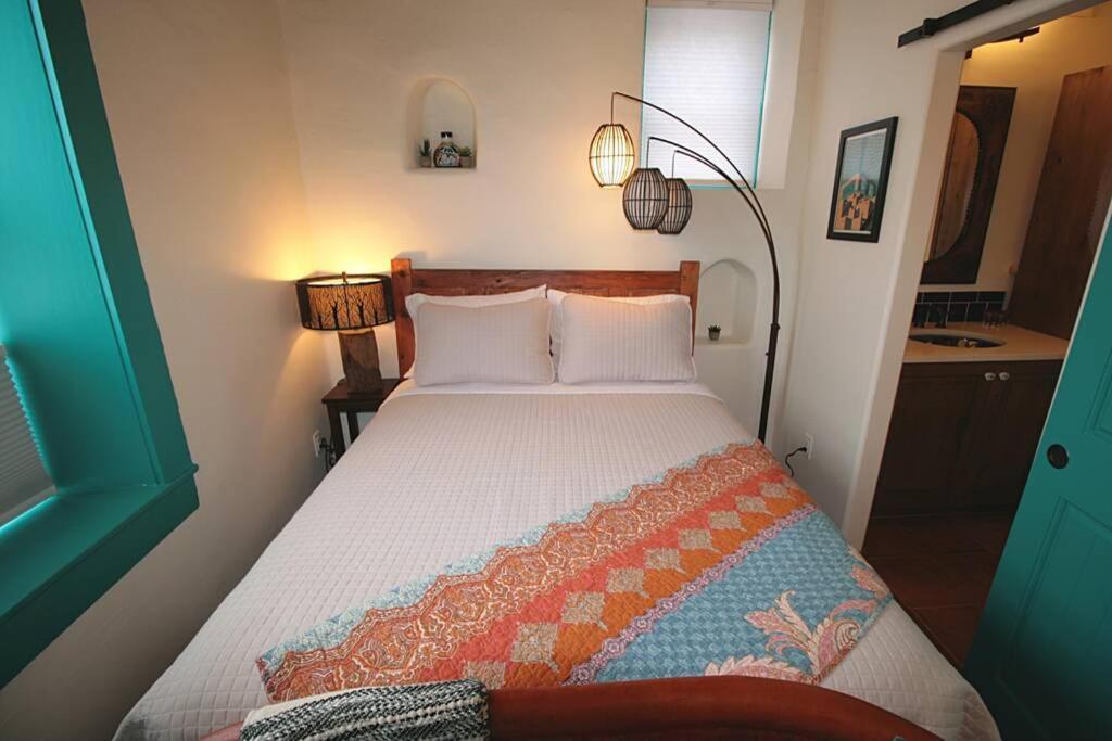 Closson Studio - Stylish - Near Plaza - Queen Bed 샌타페이 외부 사진